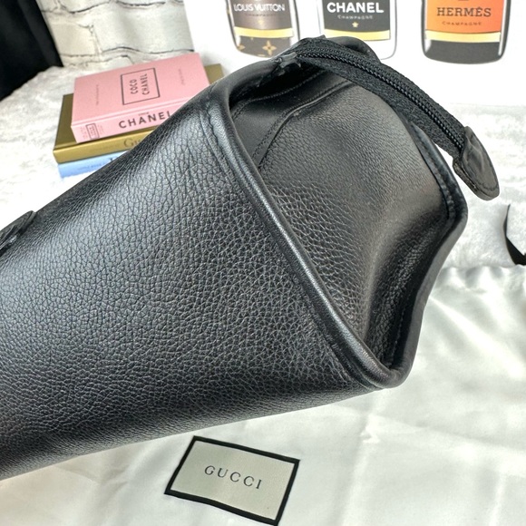 GUCCI Black Leather Toiletry Cosmetic Case Pouch for Man or Woman - Picture 5 of 16